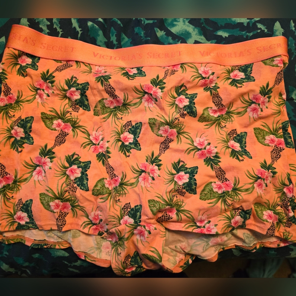 Victoria's Secret boyshort new